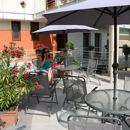 דירה Feng Shui Wellness Apartmanhaz