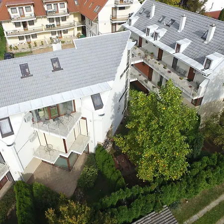 Feng Shui Wellness Apartmanhaz Appartement *
